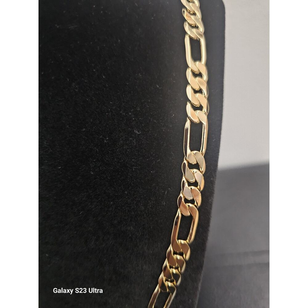 22in 14K-Gold-Plated brass-8mm Figaro Chain w/ Lobster Clasp
